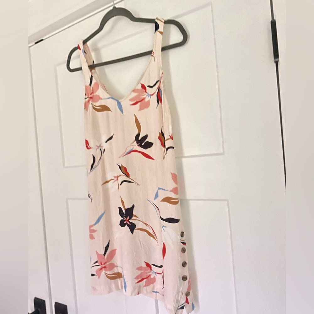 NWOT O’Neill mini dress size SMALL - Picture 2 of 6